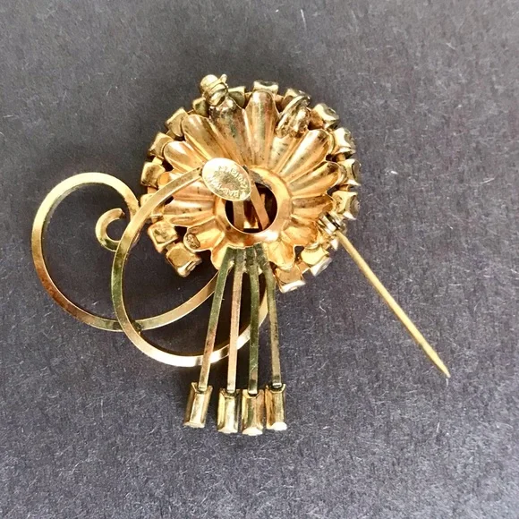 Vintage Bal-Ron Brooch and Earrings - Picture 13 of 13